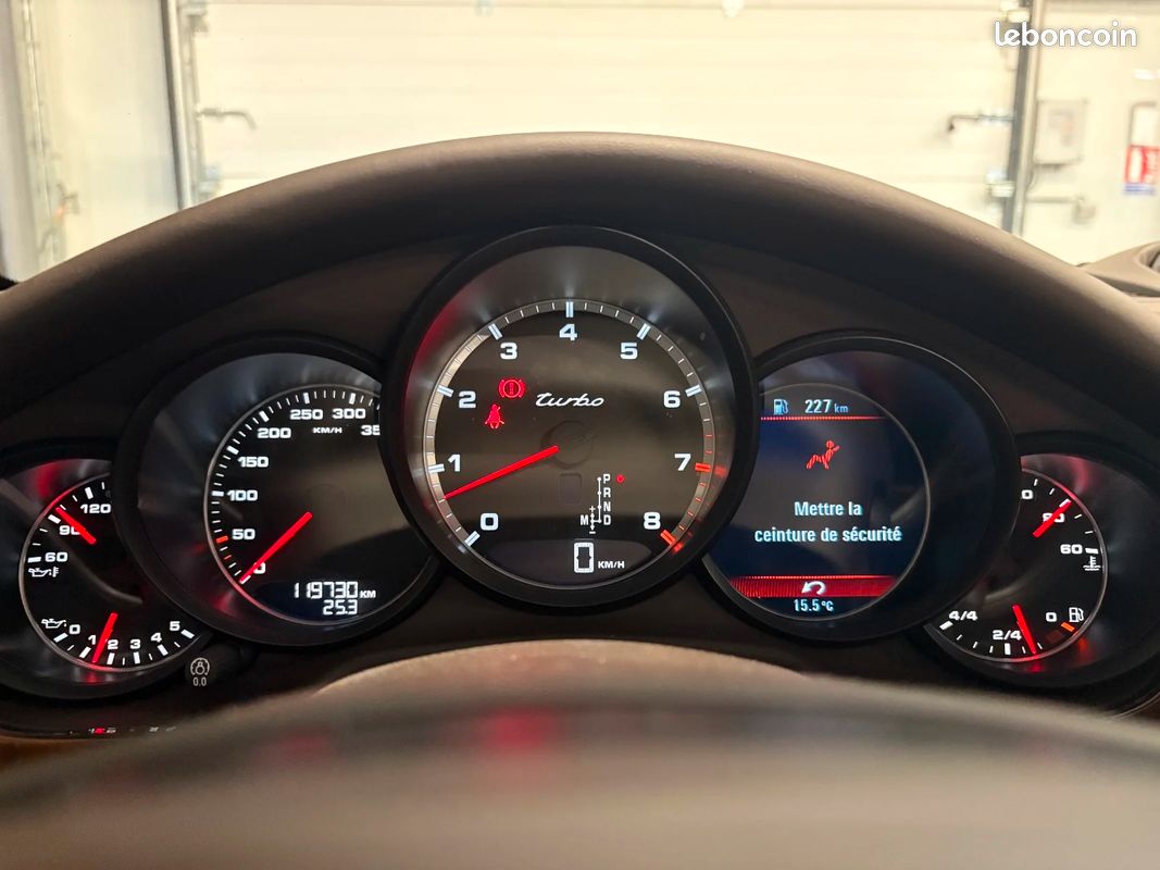 PORSCHE PANAMERA Turbo V8 4.8 500 PDK CÉRAMIQUES/TOIT OUVRANT/SUIVI PORSCHE (image 38)