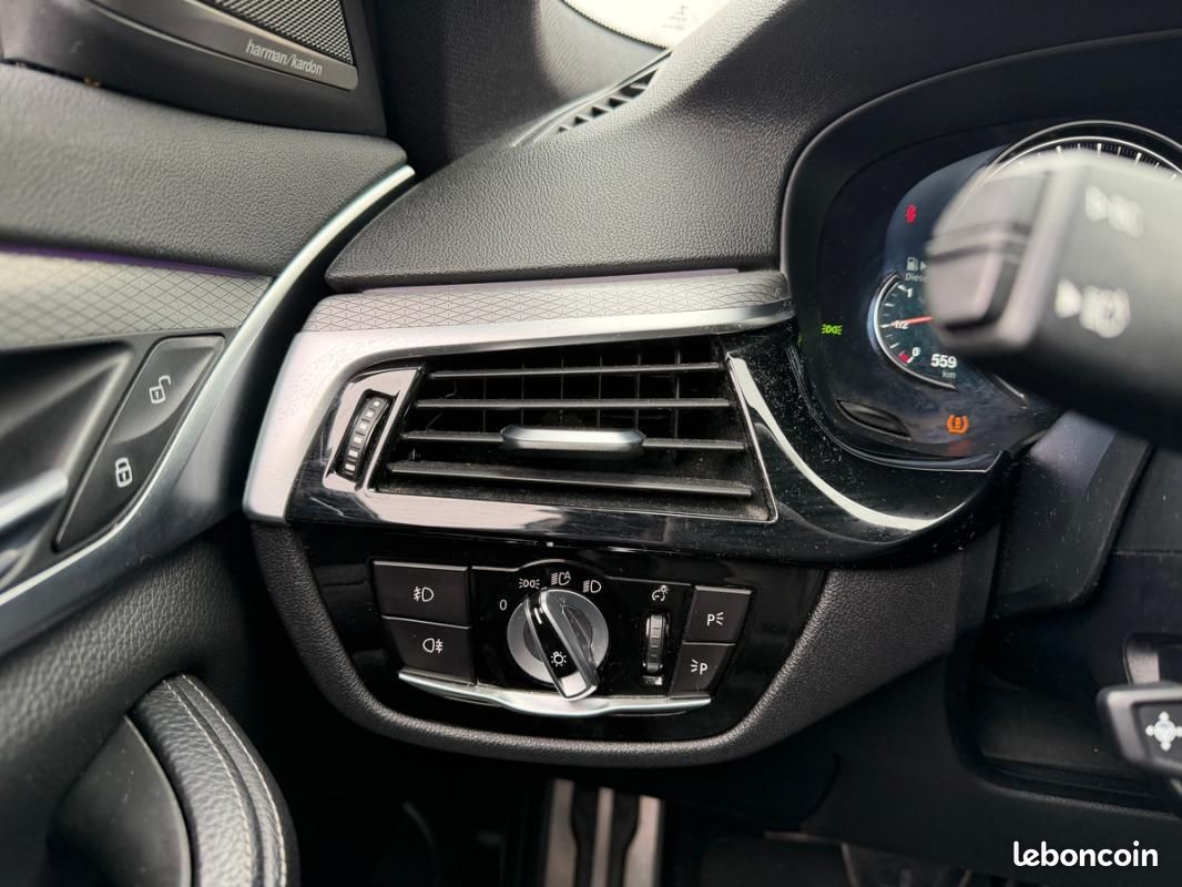 BMW Série 5 G30 520D xDrive 190 ch BVA 8 M Sport Harman Kardon / Toit ouvrant Caméra 360° (image 27)