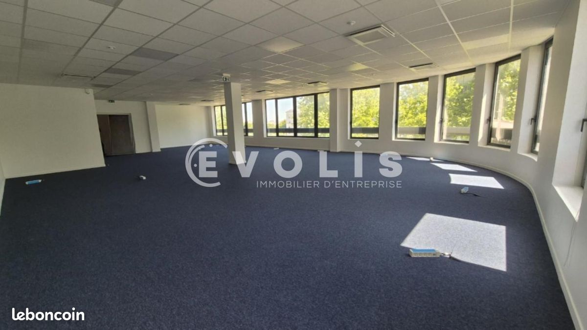 Bureaux 703 m² (image 4)
