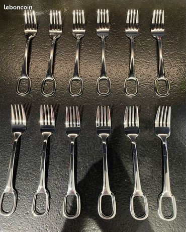 Coffret ancien – 12 fourchettes à dessert en métal argenté