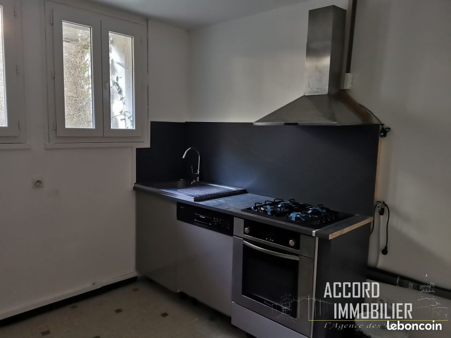 Immeuble 12 pièces 283 m² · à La Salvetat-sur-Agout · 283 m² · 195 000 €