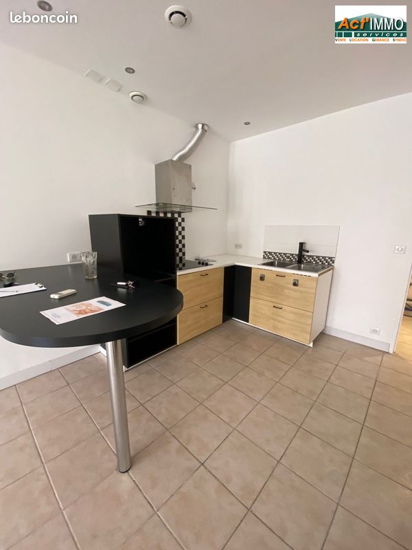 Appartement 3 pièces 71 m² · à Miramas · 71 m² · 720 €