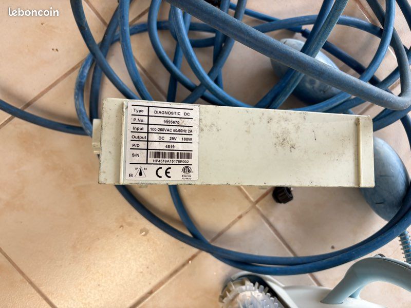 Robot piscine pour pièces (image 3)