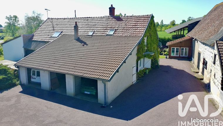 Propriété 7 pièces 199 m²