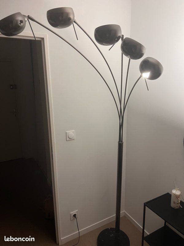 Lampadaire noir marbre (image 1)
