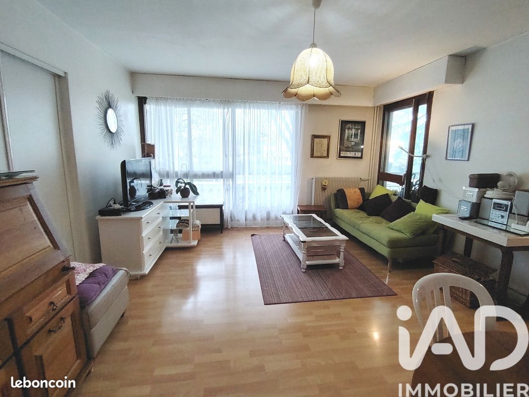 Appartement 4 pièces 82 m² · à Les Ulis · 82 m² · 210 000 €