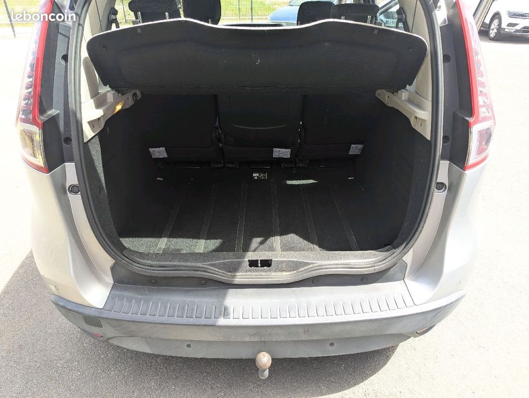 Renault SCENIC III 1.5 DCI 105CH AUTHENTIQUE (image 6)