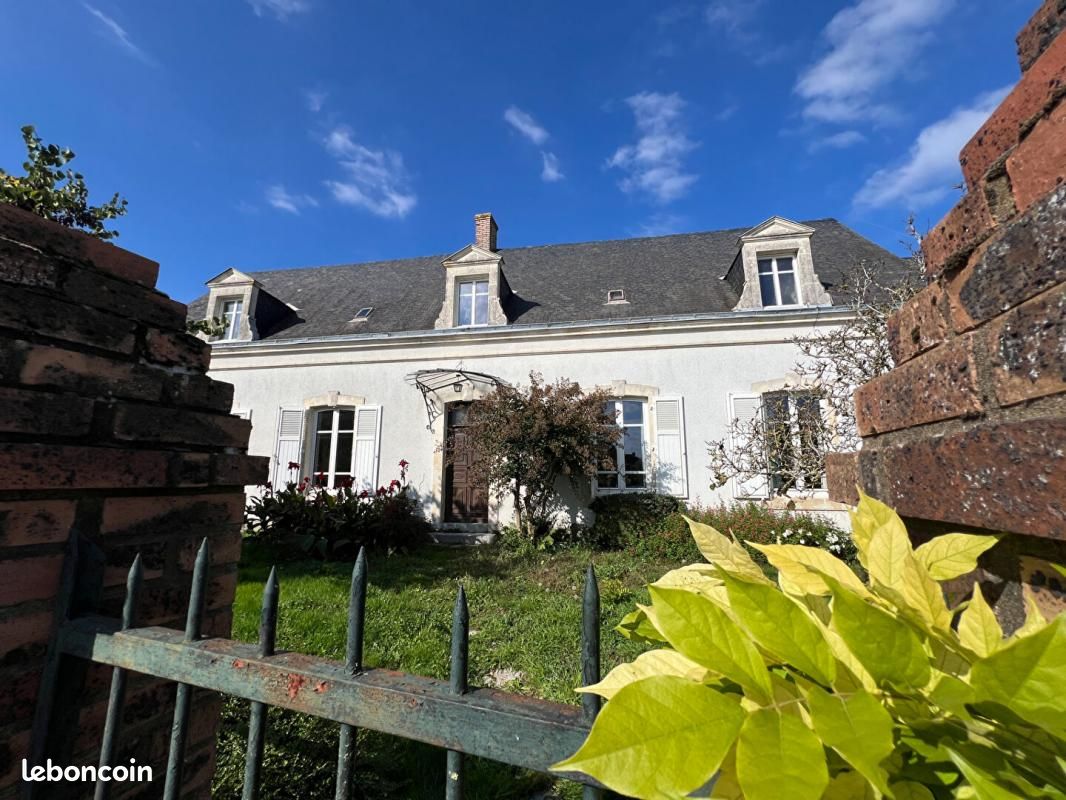 Maison 7 pièces 188 m² · à Roëzé-sur-Sarthe · 188 m² · 197 600 €