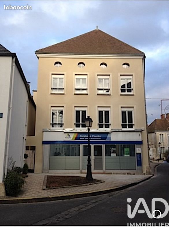 Immeuble 3 pièces 167 m² · à Puiseaux · 167 m² · 220 000 €