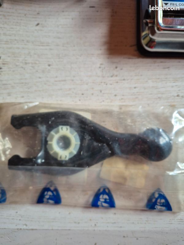 Fourchette embrayage pour boite automatique citroen peugeot (image 2)
