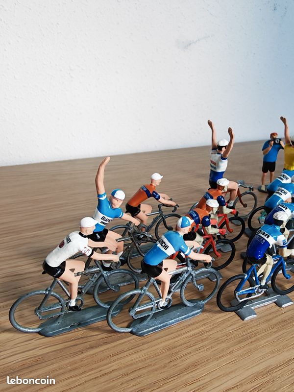 Collection Cofalu – 11 Figurines Cyclistes Du Tour De France 1977 – Format Cofalu – Peintes Main