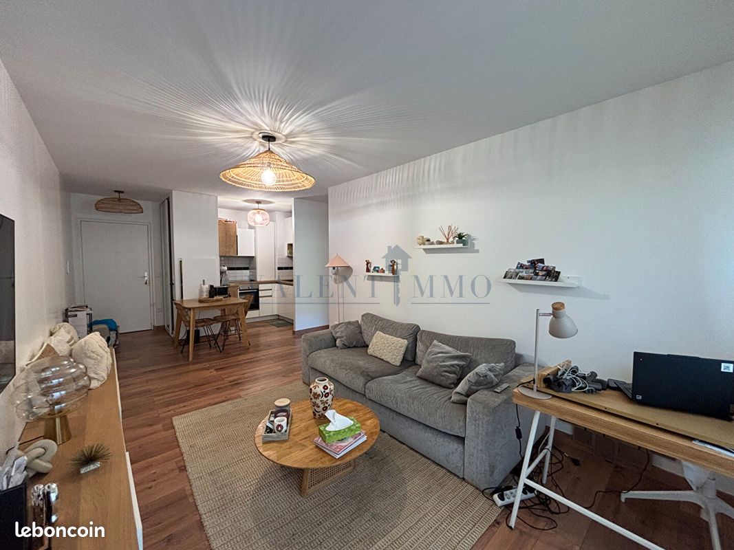 Appartement 2 pièces 43 m² · à Neuilly-Plaisance · 43 m² · 1 200 €/mois