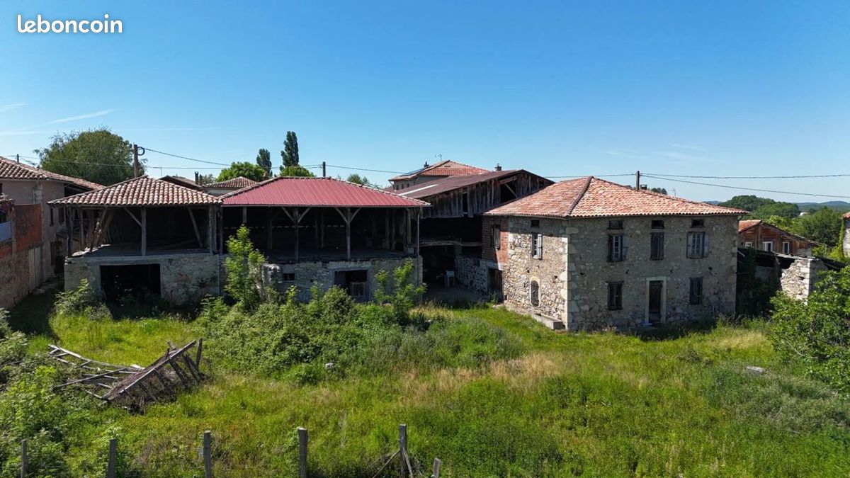 Maison 4 pièces 160 m² · à Montjoie-en-Couserans · 160 m² · 160 000 €