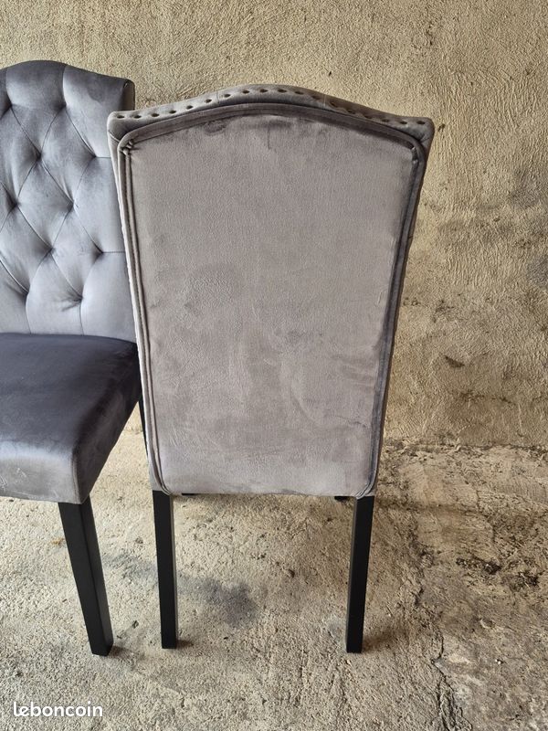 Lot de 2 chaises capitonnées grises – Style élégant (image 2)