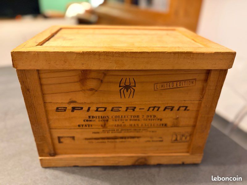 Coffret Bois Spider-Man Attakus – Collector 5000ex – Statue Résine Marvel