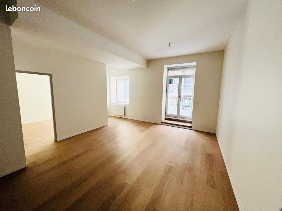 Appartement 2 pièces 64 m² · à Mâcon · 64 m² · 598 €