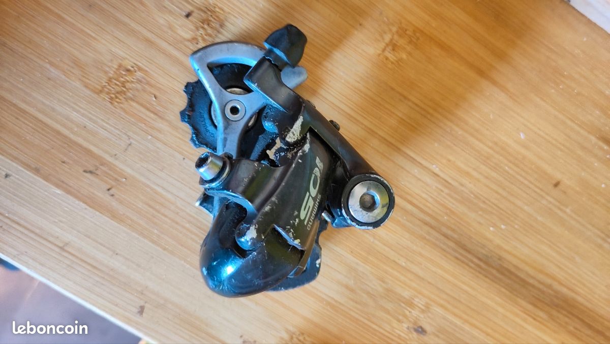 Dérailleur Arrière Shimano 105 RD-5600 - 10 Vitesses, Cage Courte, Occasion