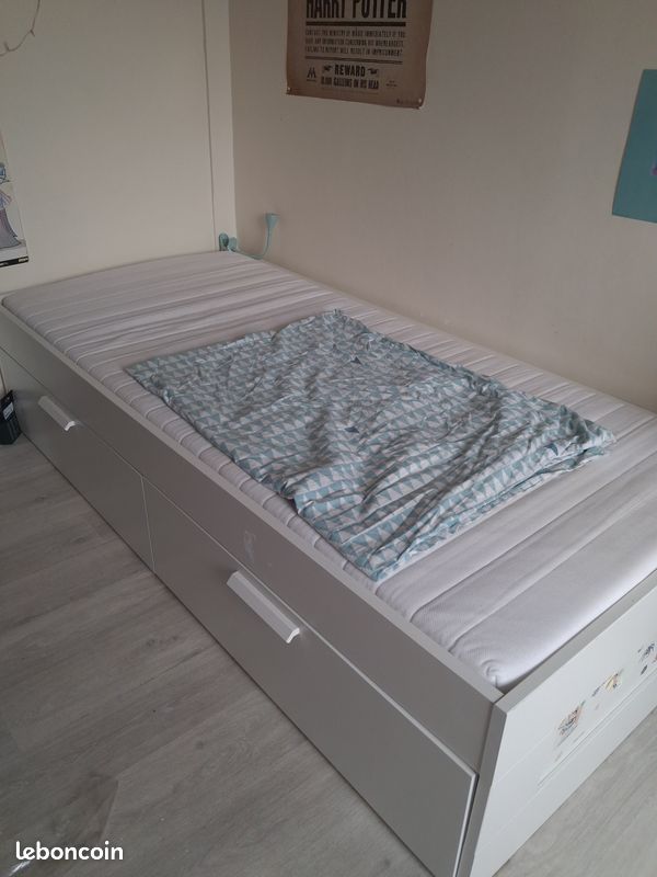 Lit simple, matelas et sommier ikea avec tiroir (image 1)