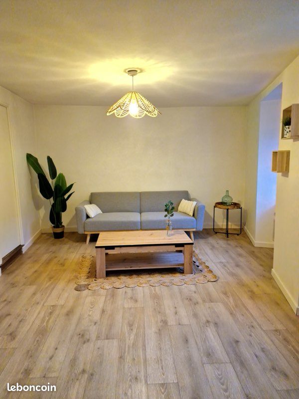 Appartement 3 pièces 55 m² · à Laval · 55 m² · 640 €