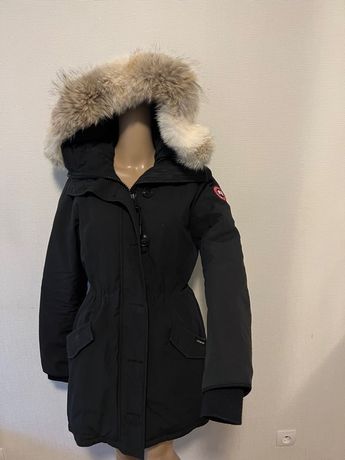 https://www.leboncoin.fr/f/vetements/clothing_brand_a--canadagoose/clothing_tag--manteau/clothing_type--1