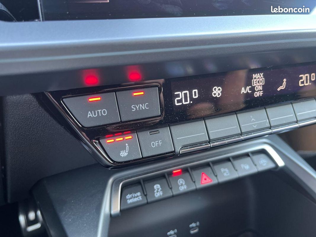 AUDI A3 Sportback TDI 150 S tronic 7 S line (image 30)