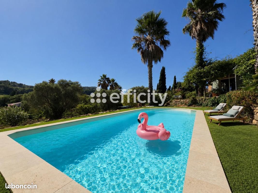 Maison 6 pièces 136 m² · à Le Castellet · 136 m² · 800 000 €