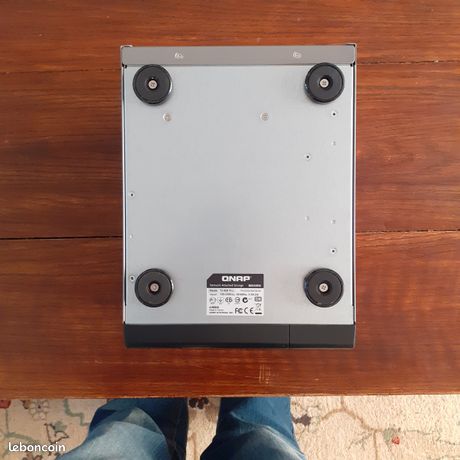 NAS TS-469 Pro excellent état, jusque à 4 disques durs SATA