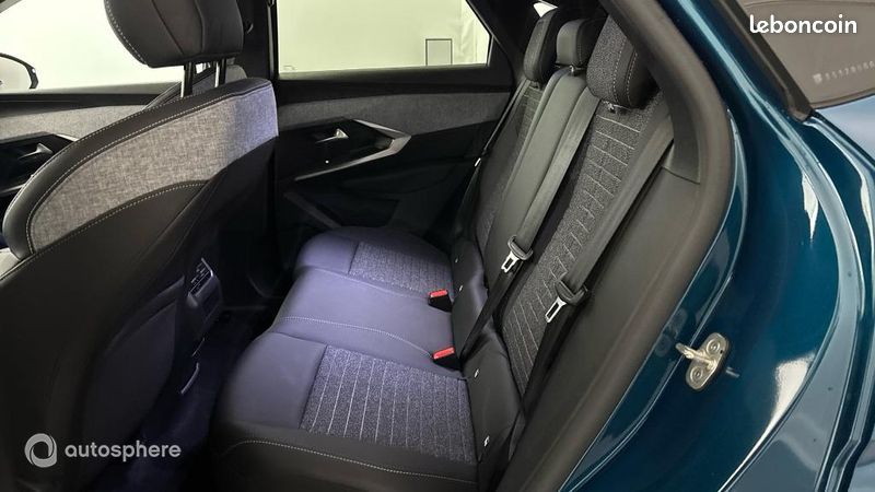 Peugeot 3008 1.2 Hybrid 136ch Allure e-DCS6 (image 13)
