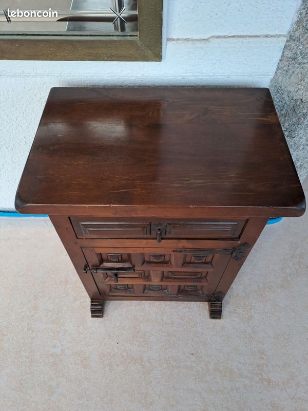 Superbe meuble ancien type coffre en bois massif (image 4)