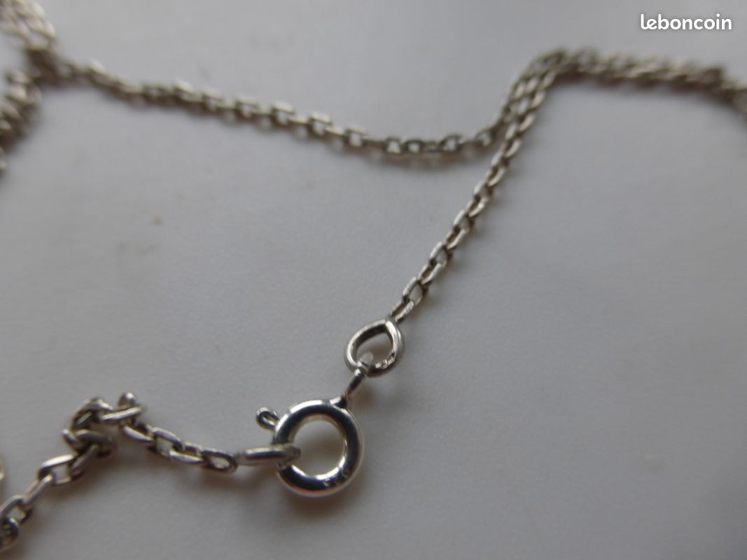 Collier Chaîne Argent Massif Avec Pendentif Et 4 Zirconiums - Occasion