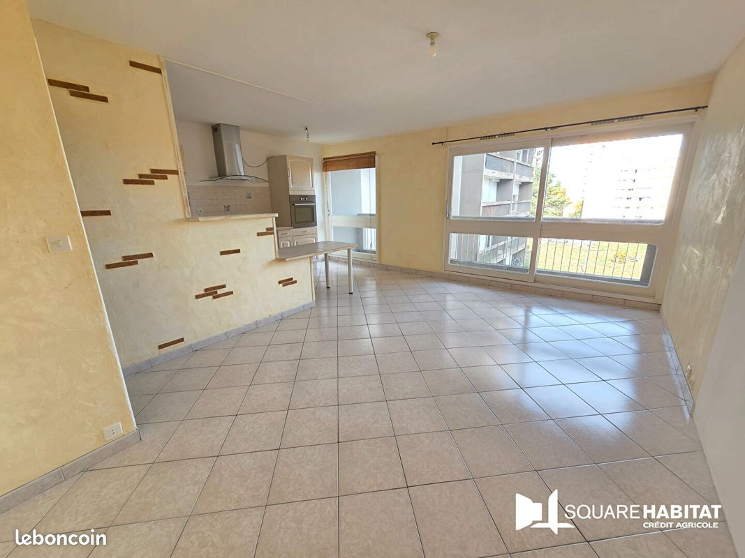 Appartement 4 pièces 81 m² · à Cholet · 81 m² · 102 000 €
