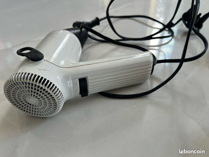 Sèche cheveux vintage Braun silencieux 1200 Accessoires Bagagerie - Main Image
