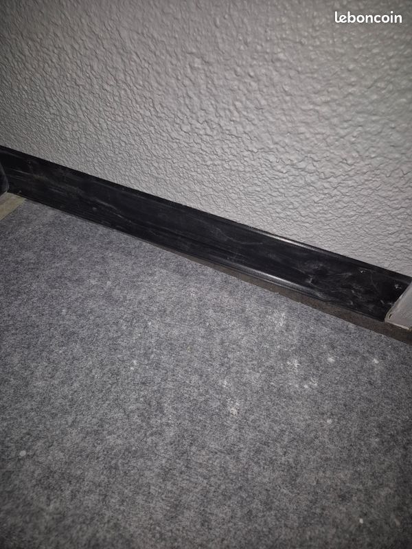 Plinthes PVC (image 1)