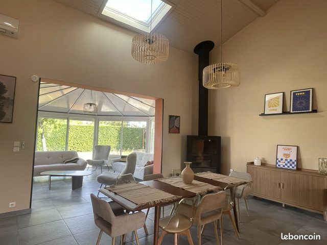 Maison 7 pièces 161 m² · à Tournefeuille · 161 m² · 2 900 €