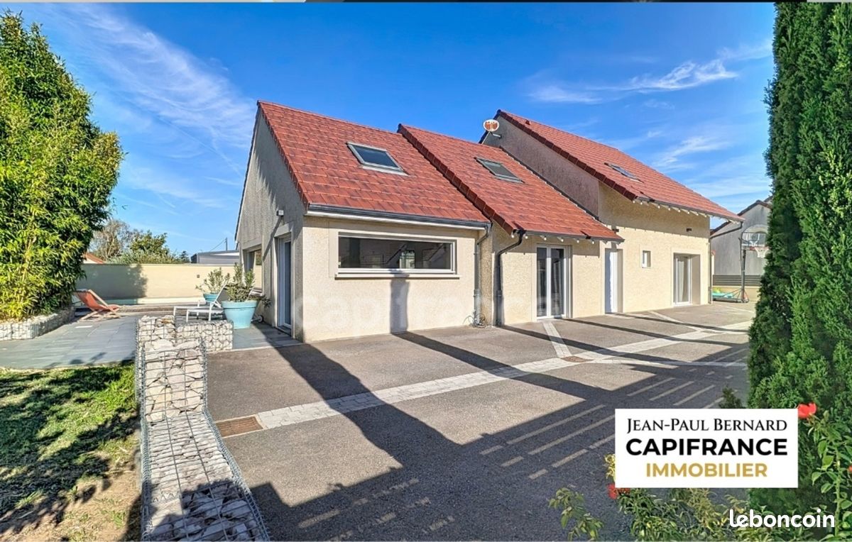 Maison 6 pièces 158 m² · à Châtenoy-en-Bresse · 158 m² · 417 000 €
