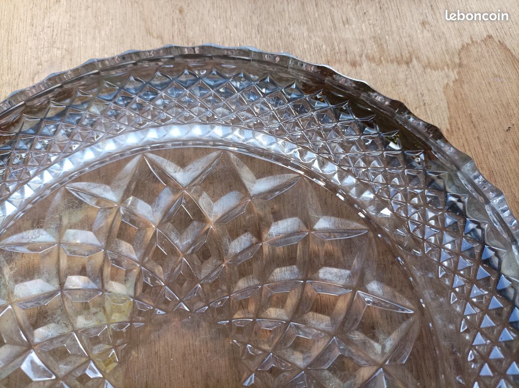 Dessous de plat en verre ou cristal taillé cerclé métal argenté (image 3)