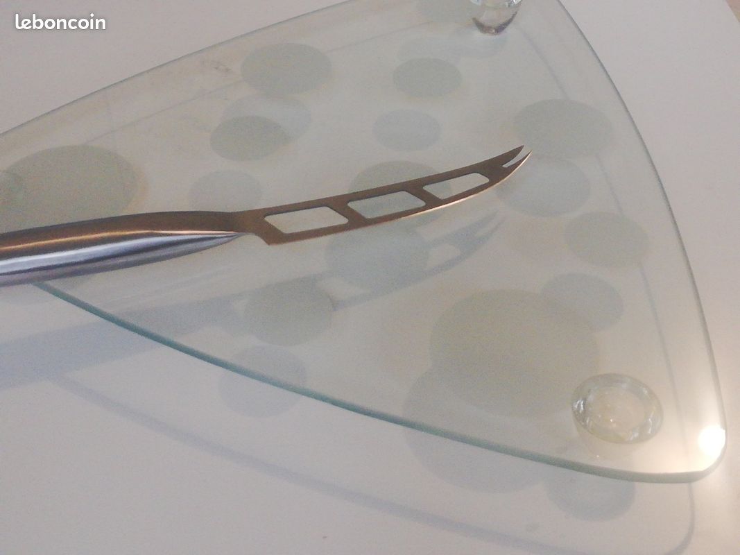 Plateau Design polyvalent en verre incassable + un couteau (image 1)
