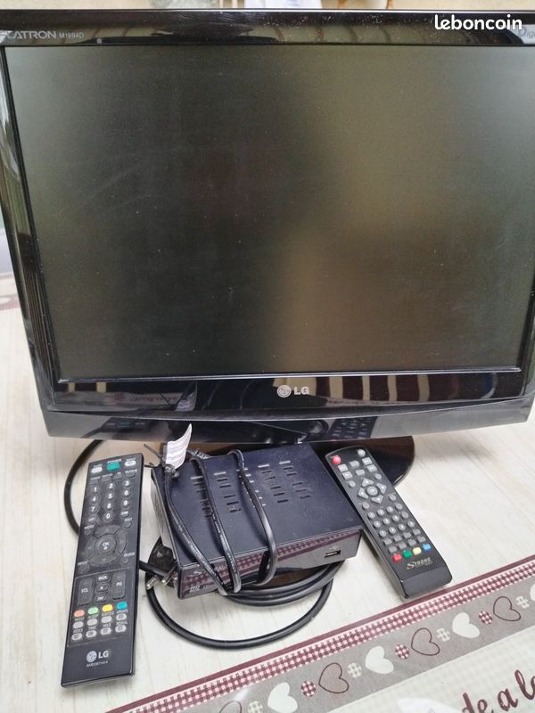 TV LG 48 pouces avec décodeur (image 1)