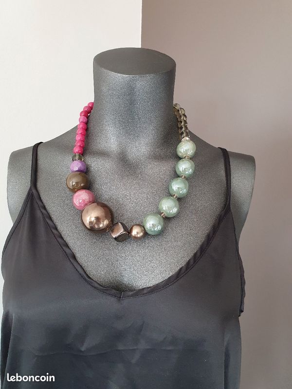 Très joli collier fantaisie (image 1)