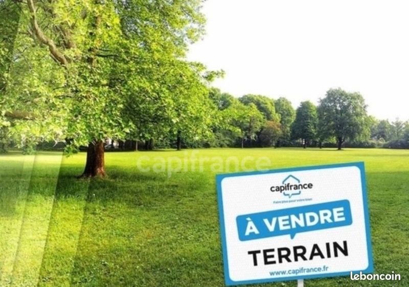 Terrain 1 203 m² Landeleau · 15 900 €