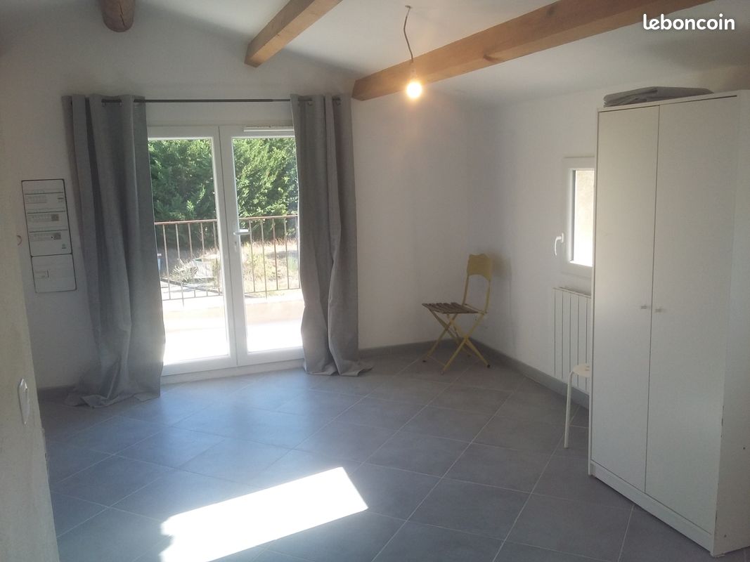 Parking 1 pièce 29 m² · à Cabriès · 29 m² · 646 €