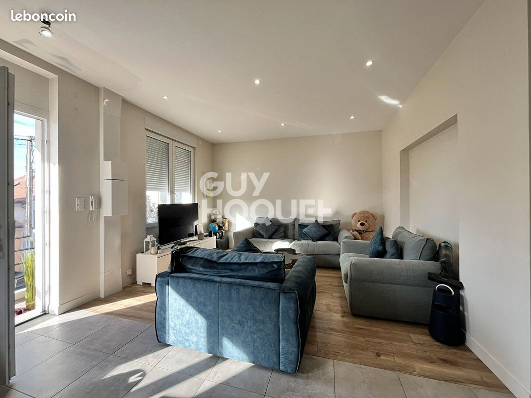 Appartement a louer decines-charpieu - 3 pièce(s) - 71 m2 - Surfyn