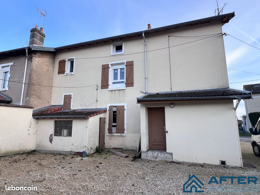 Immeuble 160 m² · à Dombasle-sur-Meurthe · 160 m² · 132 000 €