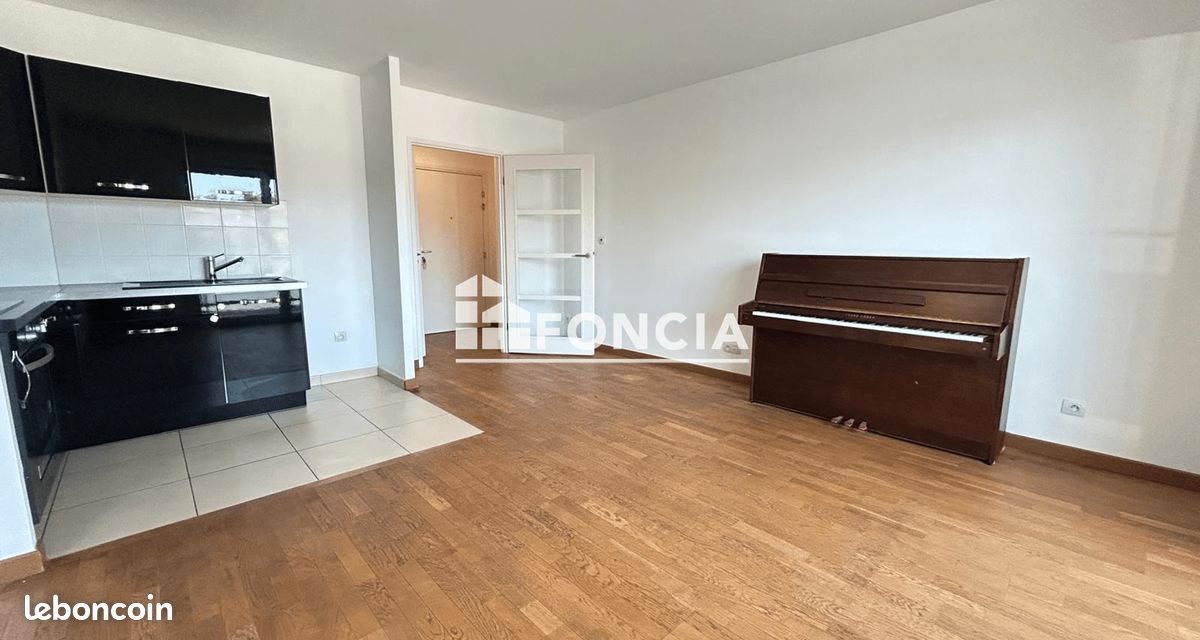 Appartement 2 pièces 45 m² · à Issy-les-Moulineaux · 45 m² · 1 185 €/mois