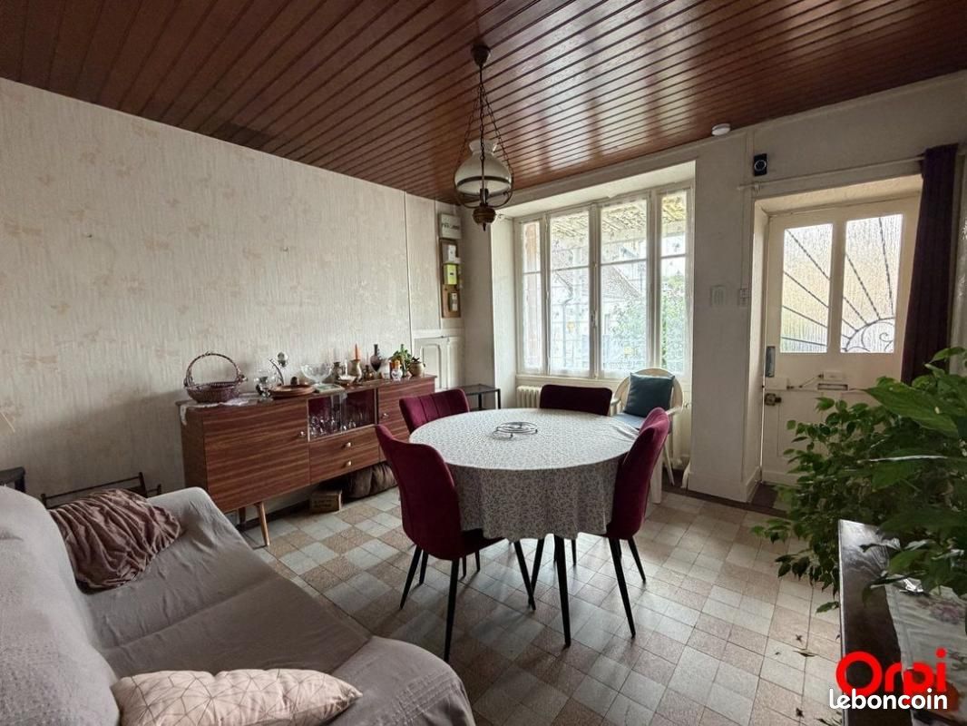 Maison 3 pièces 55 m² · à Bruère-Allichamps · 55 m² · 50 000 €
