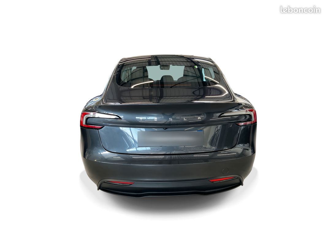 Tesla Model 3 2024 RWD - Véhicule d'occasion certifié (image 12)