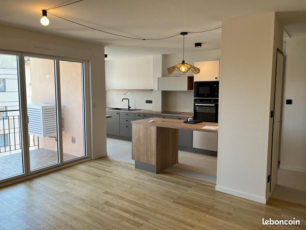 Appartement 3 pièces 65 m² · à Lyon · 65 m² · 1 200 €