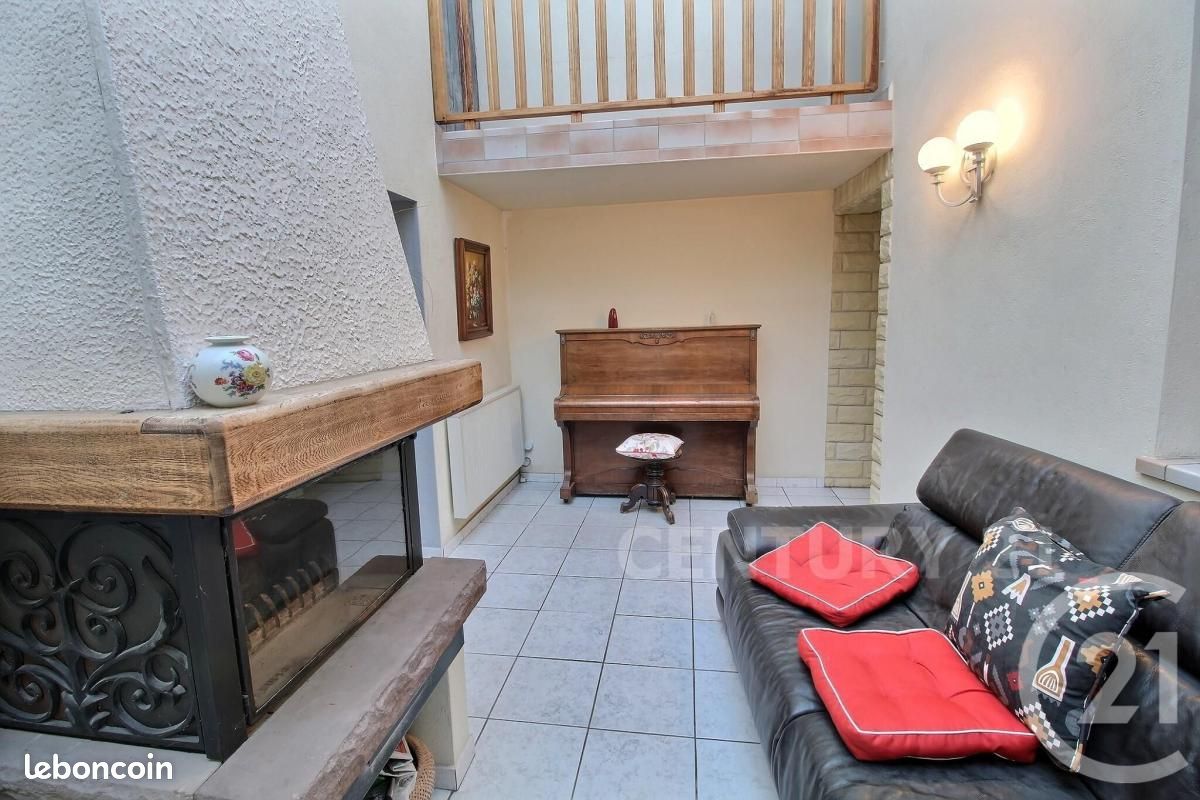 Maison 4 pièces 152 m² · à Valmont · 152 m² · 108 000 €