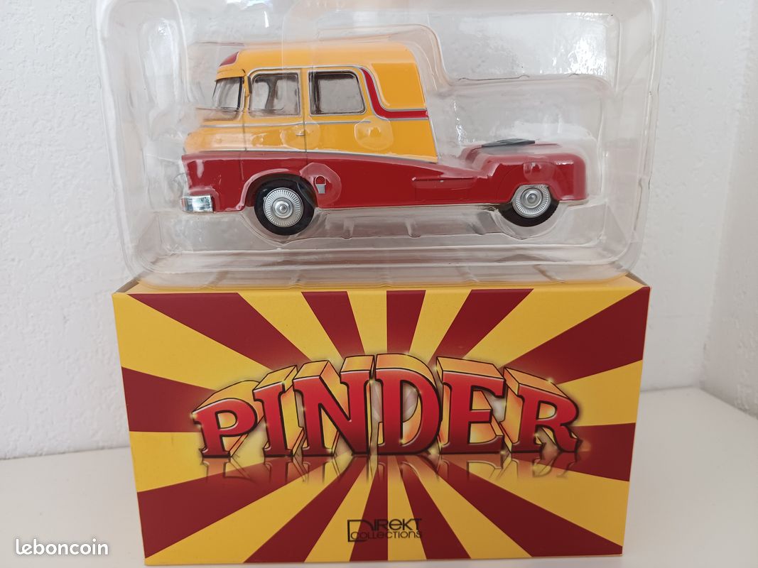Miniature Ixo 1/43 - Renault Fainéant Avec Loges Pinder - Corgi