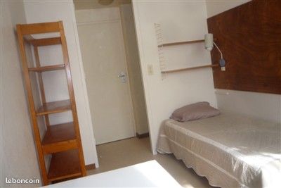 Chambre 1 pièce 13 m²